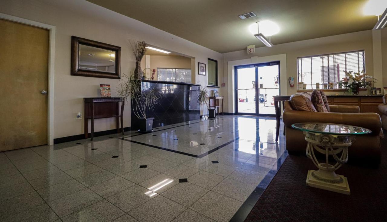 University Inn & Suites 圣安东尼奥 外观 照片