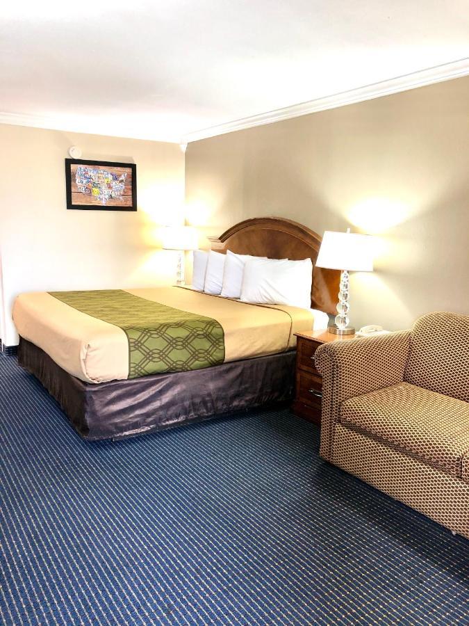 University Inn & Suites 圣安东尼奥 外观 照片