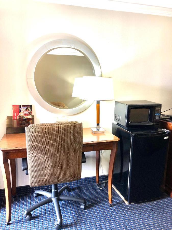 University Inn & Suites 圣安东尼奥 外观 照片